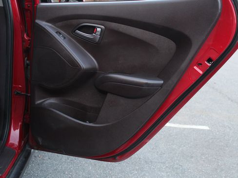 Used 2015 Hyundai Tucson GLS w/ Option Group 02 image 16