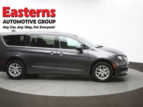 Used 2023 Chrysler Voyager LX image 46