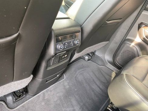 Used 2020 GMC Acadia Denali image 15