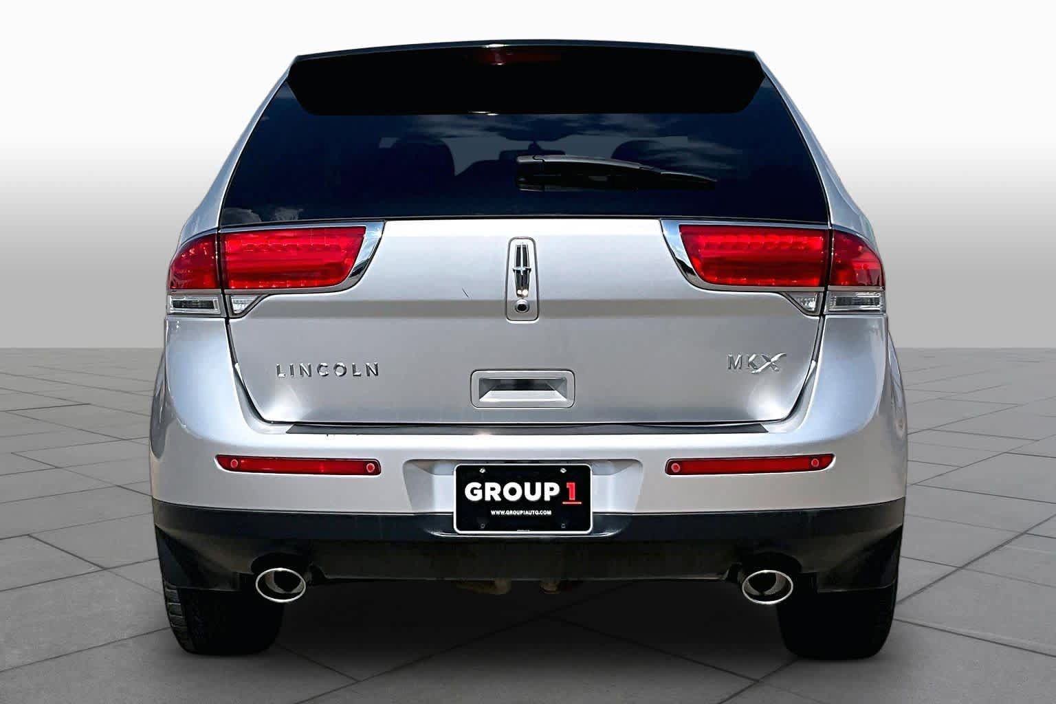 Used 2011 Lincoln MKX 2WD w/ 102A Rapid Spec Order Code image 4