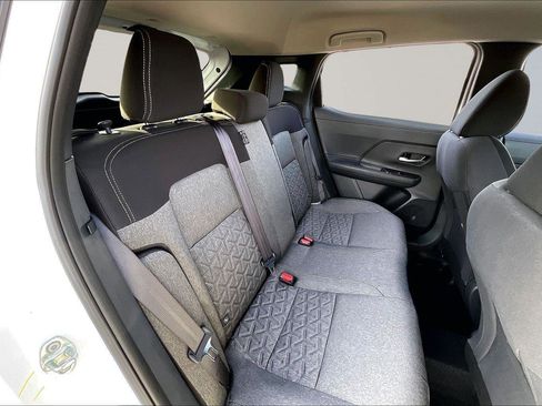 New 2026 Nissan Kicks SV image 9