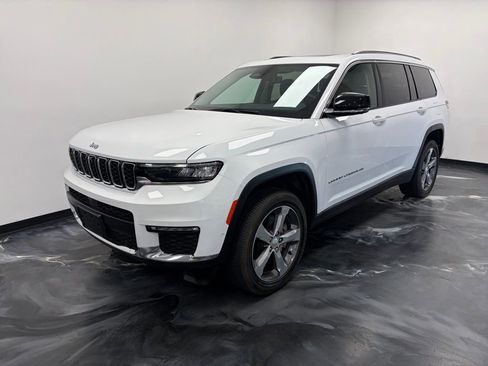 Used 2024 Jeep Grand Cherokee L Limited w/ Rear Seat Video Group I AWD/4WD image 21