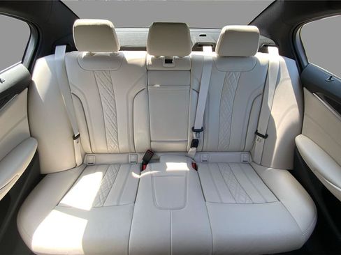 Used 2021 BMW 540i w/ Premium Package RWD image 14
