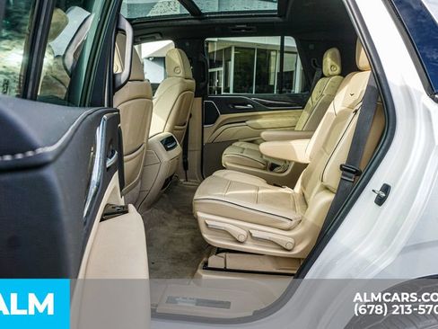 Used 2023 Cadillac Escalade Premium Luxury w/ Performance Package AWD/4WD image 22