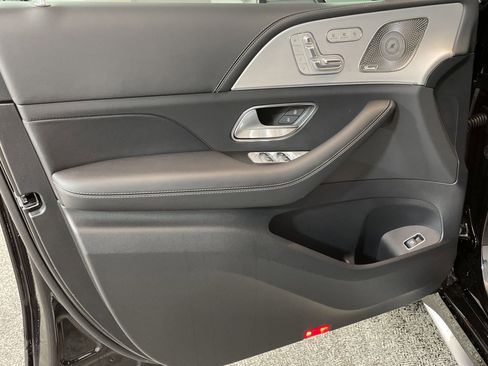 New 2025 Mercedes-Benz GLE 63 AMG S image 22