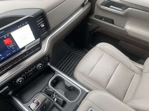 Used 2022 Chevrolet Silverado 1500 LTZ w/ LTZ Convenience Package II image 26