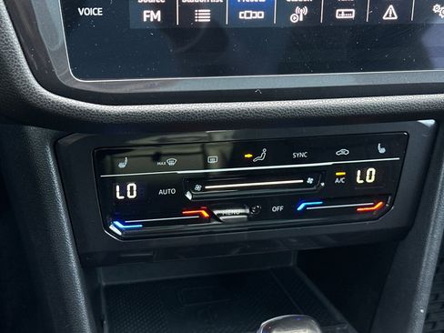 Certified 2023 Volkswagen Tiguan SE w/ Panoramic Sunroof Package image 21