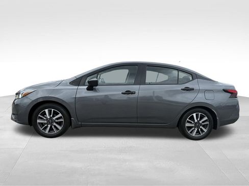 Used 2024 Nissan Versa S w/ S Plus Package FWD image 2