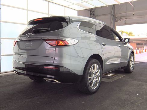 Used 2023 Buick Enclave Premium w/ Experience Buick Package FWD image 6