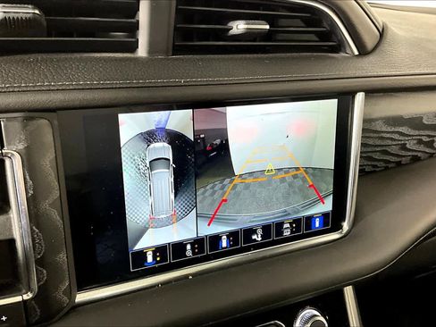 Certified 2023 GMC Yukon XL Denali image 25