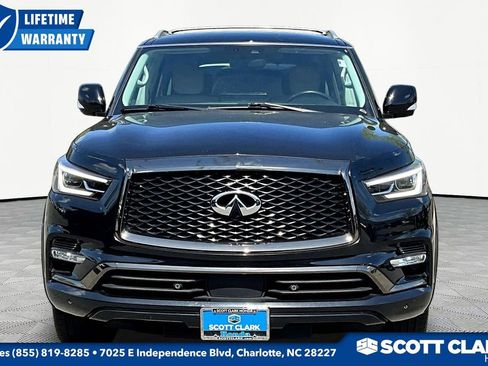Used 2023 INFINITI QX80 Premium Select w/ All-Season Package image 2