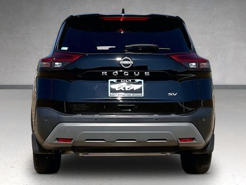 Used 2023 Nissan Rogue SV FWD image 5