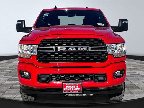 Used 2024 RAM 2500 Big Horn w/ Sport Appearance Package image 4