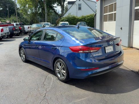 Used 2017 Hyundai Elantra Value Edition w/ Cargo Package FWD image 6