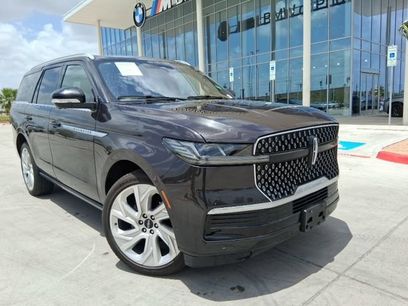 Used 2025 Lincoln Navigator Reserve