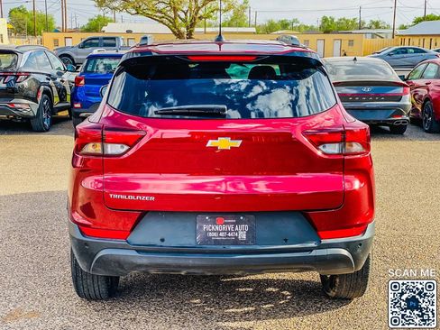 Used 2024 Chevrolet TrailBlazer LT w/ Driver Confidence Package AWD/4WD image 7