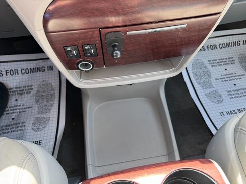 Used 2013 Toyota Sienna XLE FWD image 46