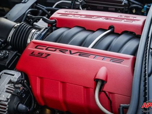 Used 2013 Chevrolet Corvette Z06 w/ 3LZ Preferred Equipment Group RWD image 79