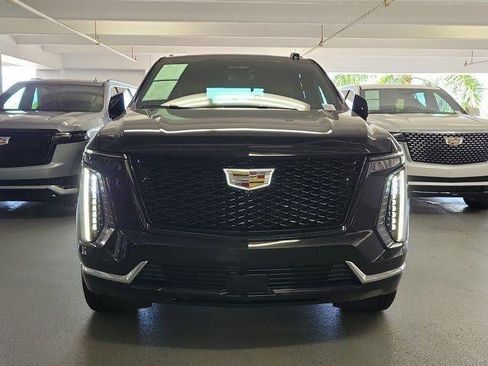 Certified 2025 Cadillac Escalade Premium Luxury RWD image 2