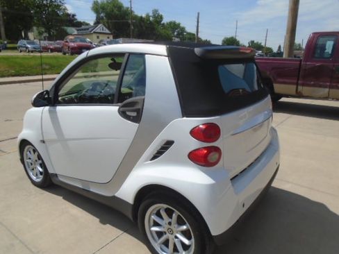 Used 2008 smart fortwo passion RWD image 3