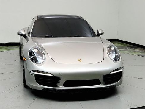 Used 2013 Porsche 911 GT3 RS image 2