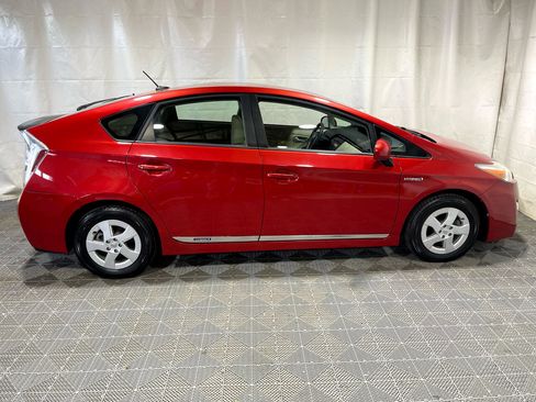 Used 2011 Toyota Prius Three image 8