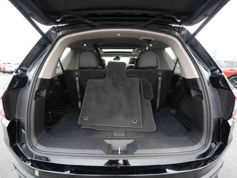 Used 2024 Honda Pilot Touring image 28