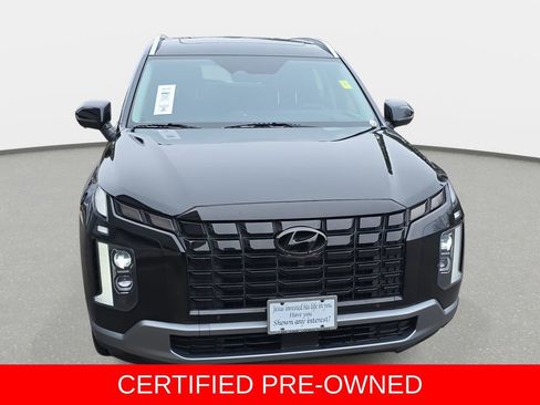 Used 2023 Hyundai Palisade Limited image 2