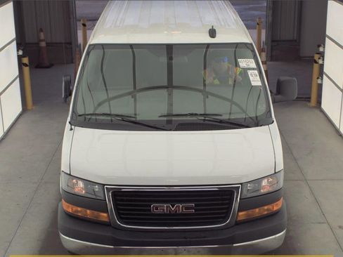 Used 2024 GMC Savana 2500 w/ Driver Convenience Package image 2