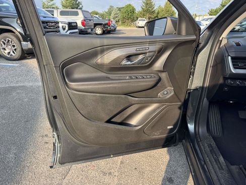 Used 2019 GMC Terrain SLT w/ Preferred Package AWD/4WD image 16