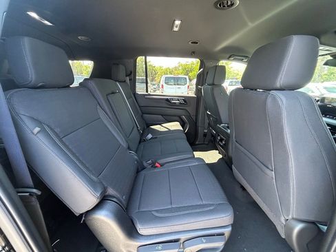 New 2026 Chevrolet Suburban LS w/ LS Custom Edition RWD image 21