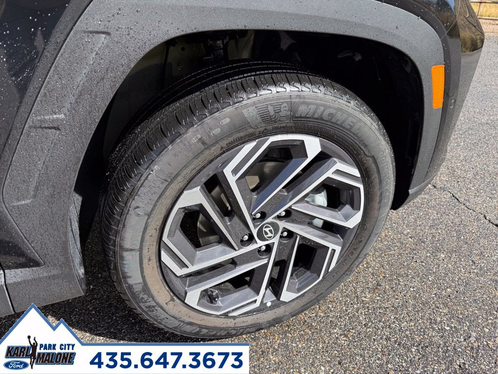 Used 2025 Hyundai Tucson Limited AWD/4WD image 9