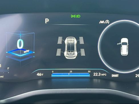 Used 2023 Hyundai Santa Fe Limited w/ Cargo Package image 21