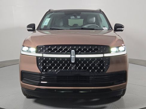 New 2026 Lincoln Navigator L Black Label w/ Black Label Special Edition image 10