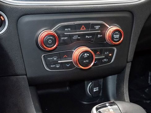 Used 2018 Dodge Charger GT AWD/4WD image 21