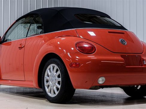 Used 2004 Volkswagen Beetle GLS FWD image 6