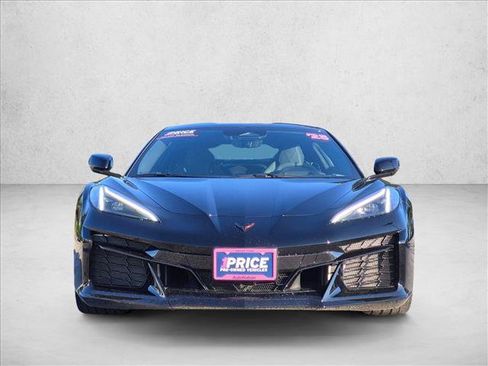 Used 2025 Chevrolet Corvette Z06 RWD image 2