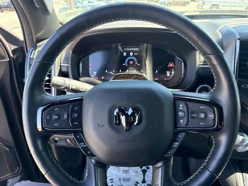 Used 2025 RAM 1500 Limited AWD/4WD image 17