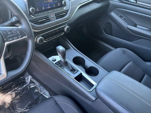 Used 2026 Nissan Altima 2.5 SV FWD image 41