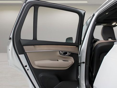 New 2026 Volvo XC90 B6 Plus image 29
