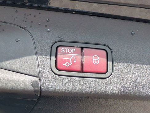 Used 2022 Mercedes-Benz GLS 450 4MATIC image 16