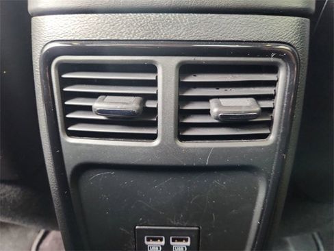 Used 2018 Dodge Charger SXT w/ Blacktop Package image 20