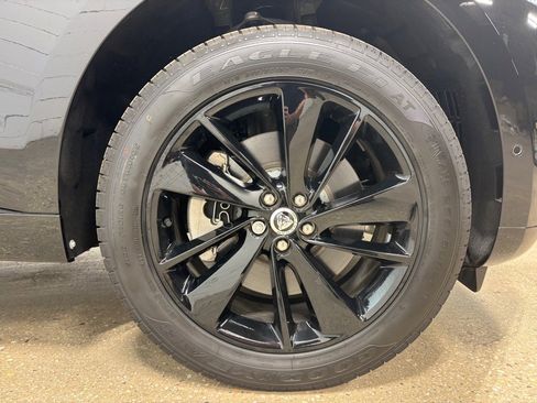 New 2026 Jaguar F-PACE R-Dynamic S image 11