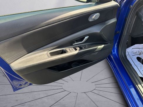 Used 2023 Hyundai Elantra SEL image 23