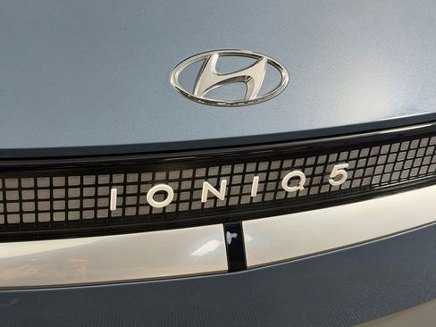 Used 2022 Hyundai Ioniq 5 Limited w/ Cargo Package image 14