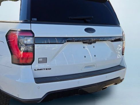 Used 2020 Ford Expedition Limited w/ Equipment Group 303A AWD/4WD image 5