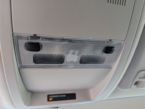 Used 2009 GMC Sierra 1500 SLE w/ Regional Value Package image 13