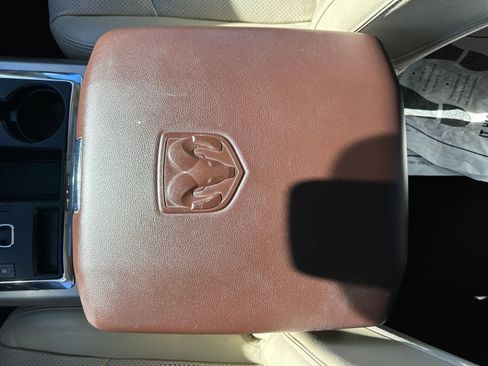 Used 2013 RAM 1500 Laramie w/ Convenience Group image 26