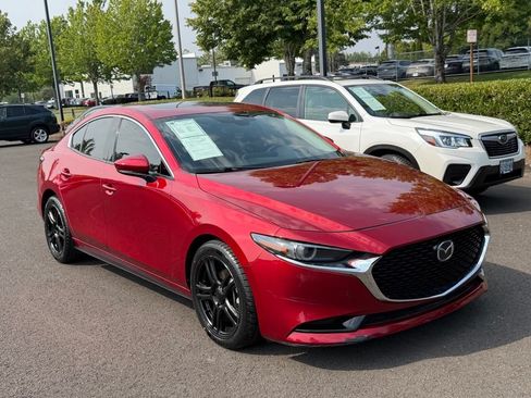 Used 2020 MAZDA MAZDA3 Sedan w/ Premium Package FWD image 2