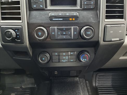 Used 2022 Ford F250 XL w/ STX Appearance Package image 15